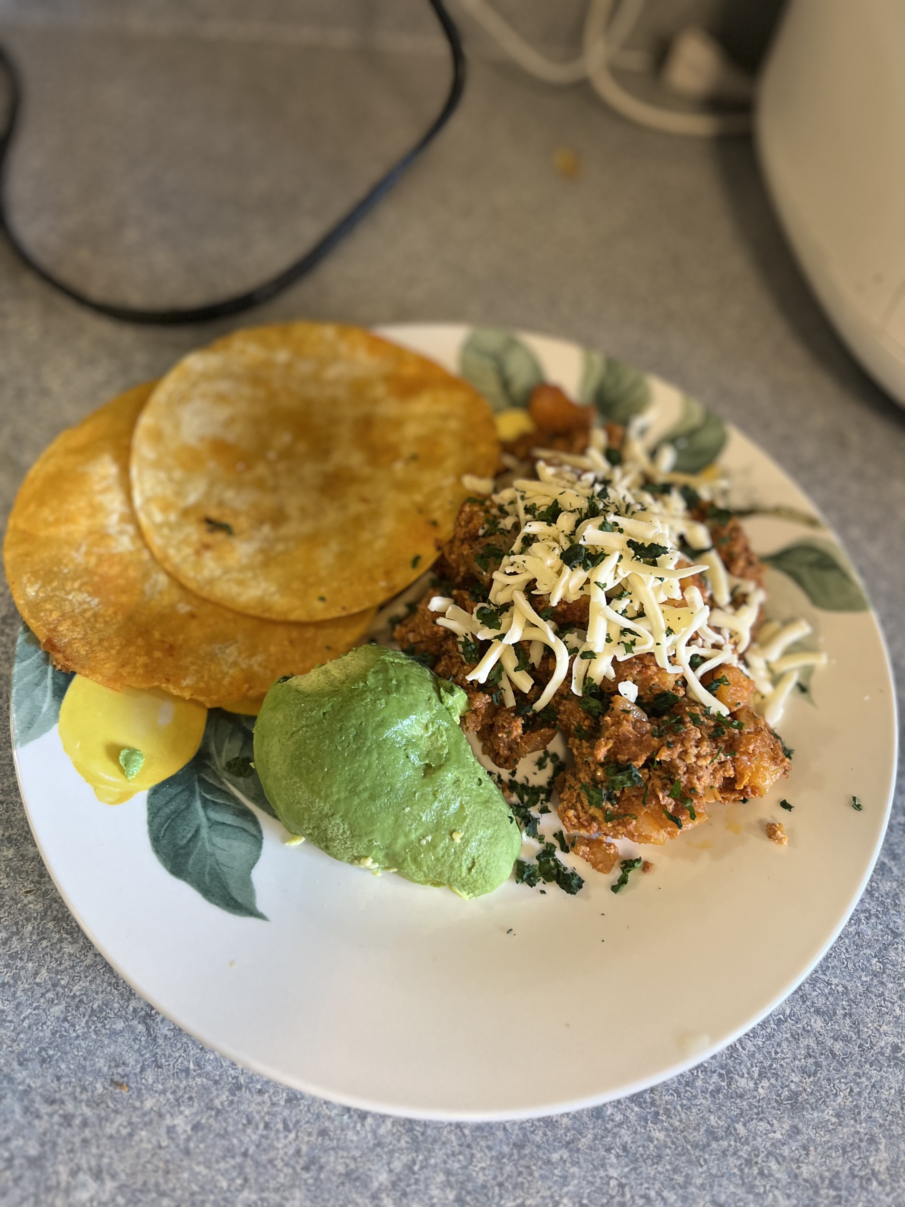 Chorizo con Huevos y Papas
